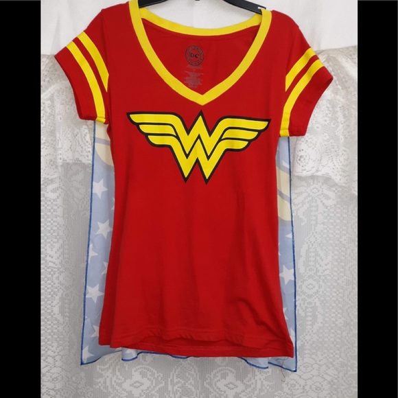 🌟🌟🌟WONDER Woman🌟🌟🌟 - Picture 1 of 3
